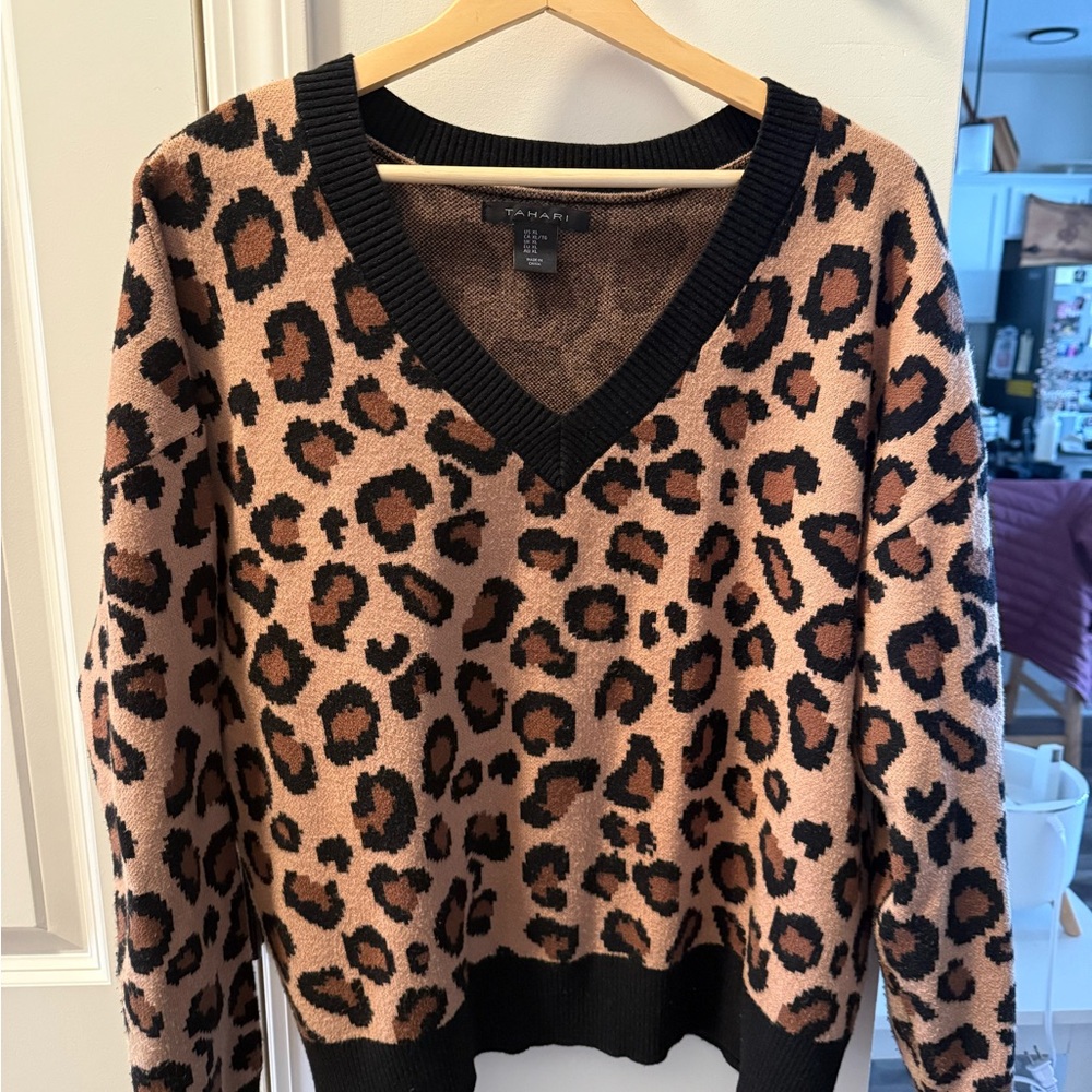 Tahari Black and Tan Leopard V-Neck Sweater